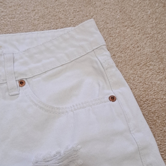 Aeropostle 90's Baggy Short White Denim Shorts Size 6 Distressed Jean Shorts - Picture 3 of 11